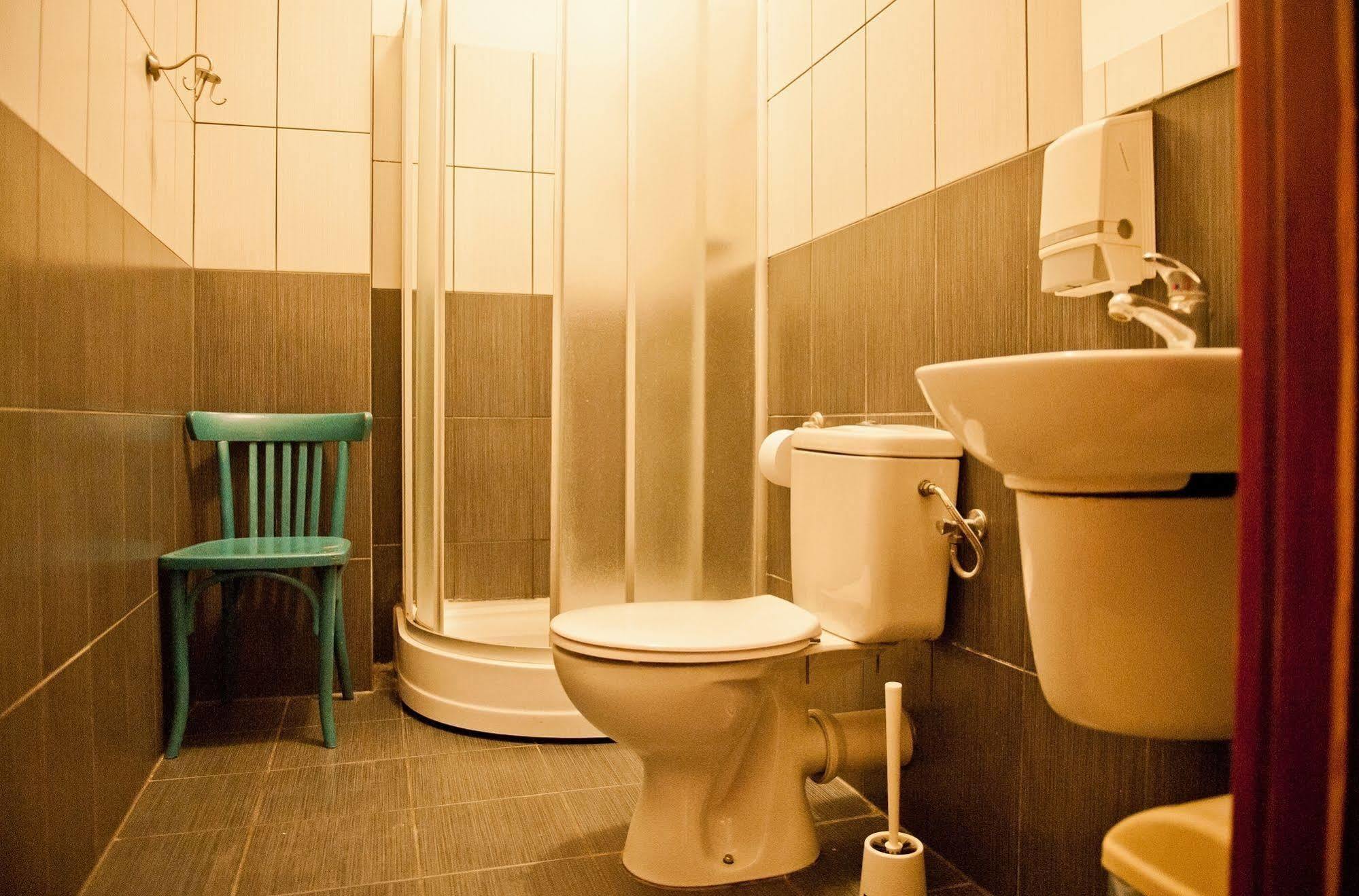 Hostel Bemma - Ozonowane Pokoje Wrocław Extérieur photo