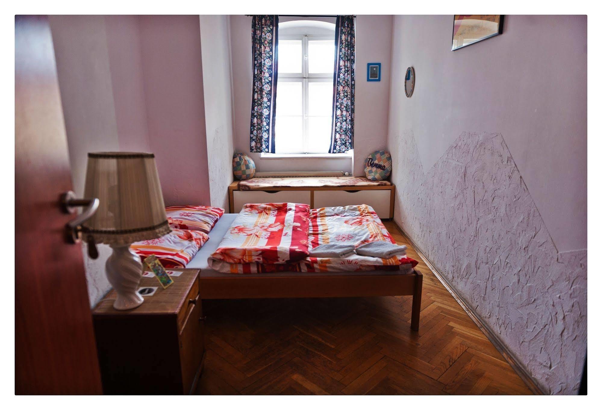 Hostel Bemma - Ozonowane Pokoje Wrocław Extérieur photo