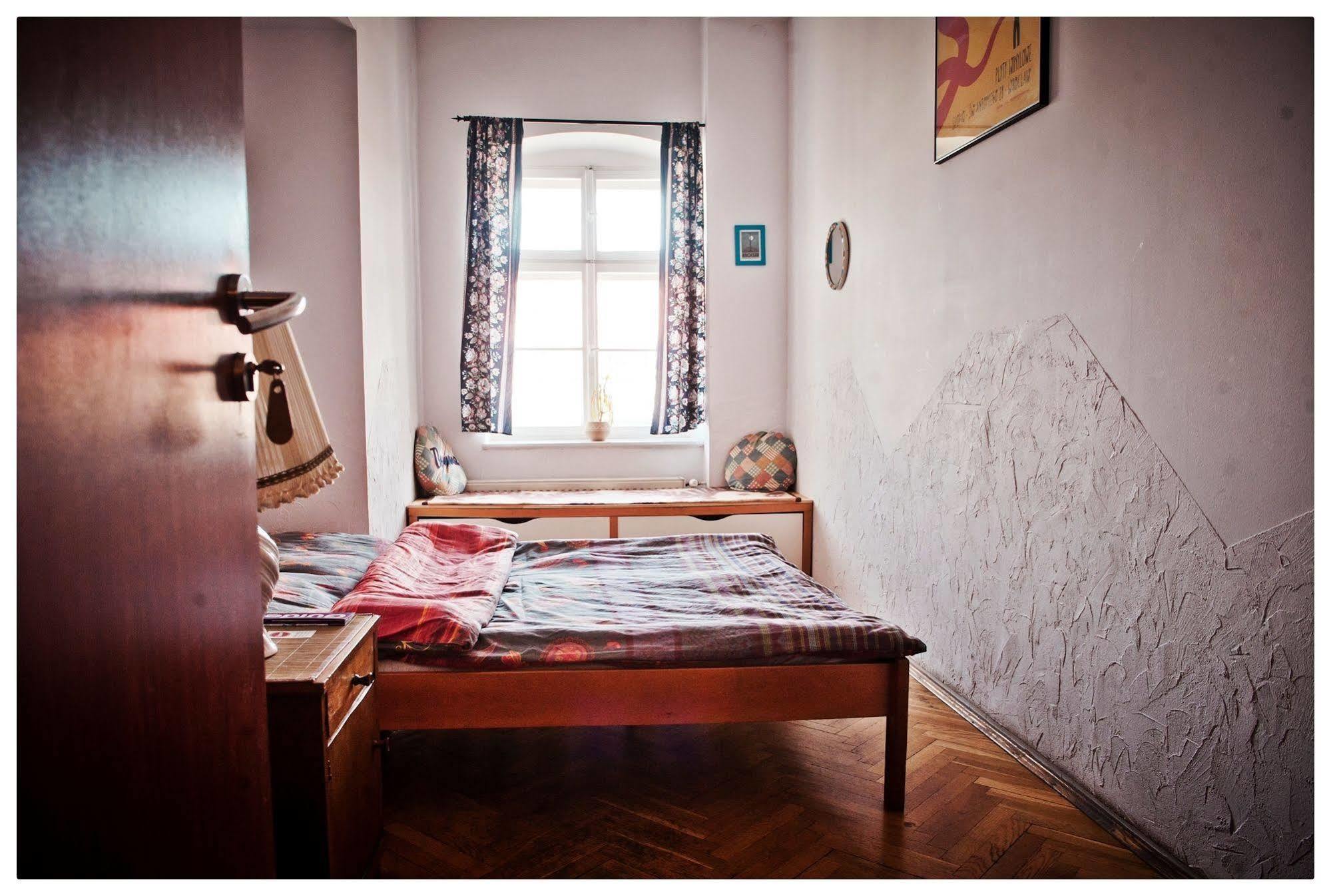 Hostel Bemma - Ozonowane Pokoje Wrocław Extérieur photo