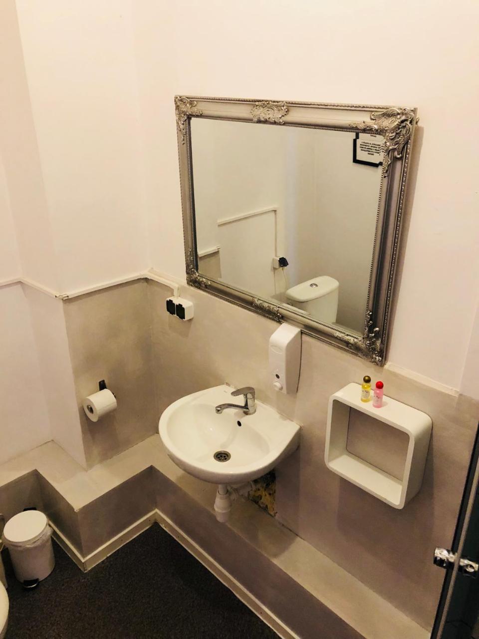 Hostel Bemma - Ozonowane Pokoje Wrocław Extérieur photo